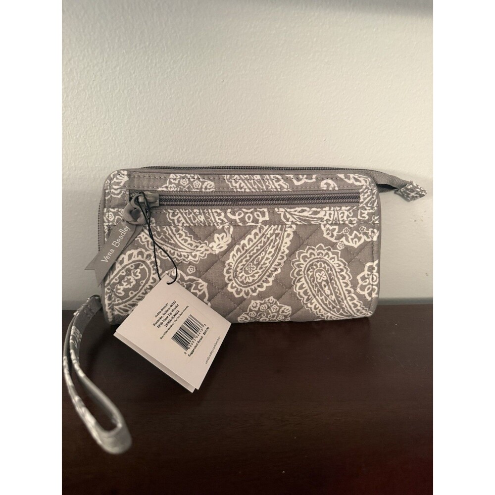 Vera Bradley Ohio State Wristlet RFID Gray White Bandanna NEW - Picture 4 of 11